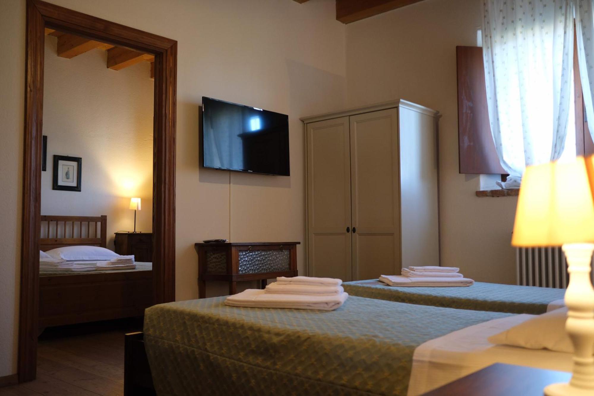 Agriturismo Corte Pellegrini San Martino Buon Albergo Luaran gambar
