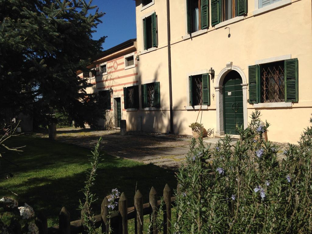 Agriturismo Corte Pellegrini San Martino Buon Albergo Luaran gambar